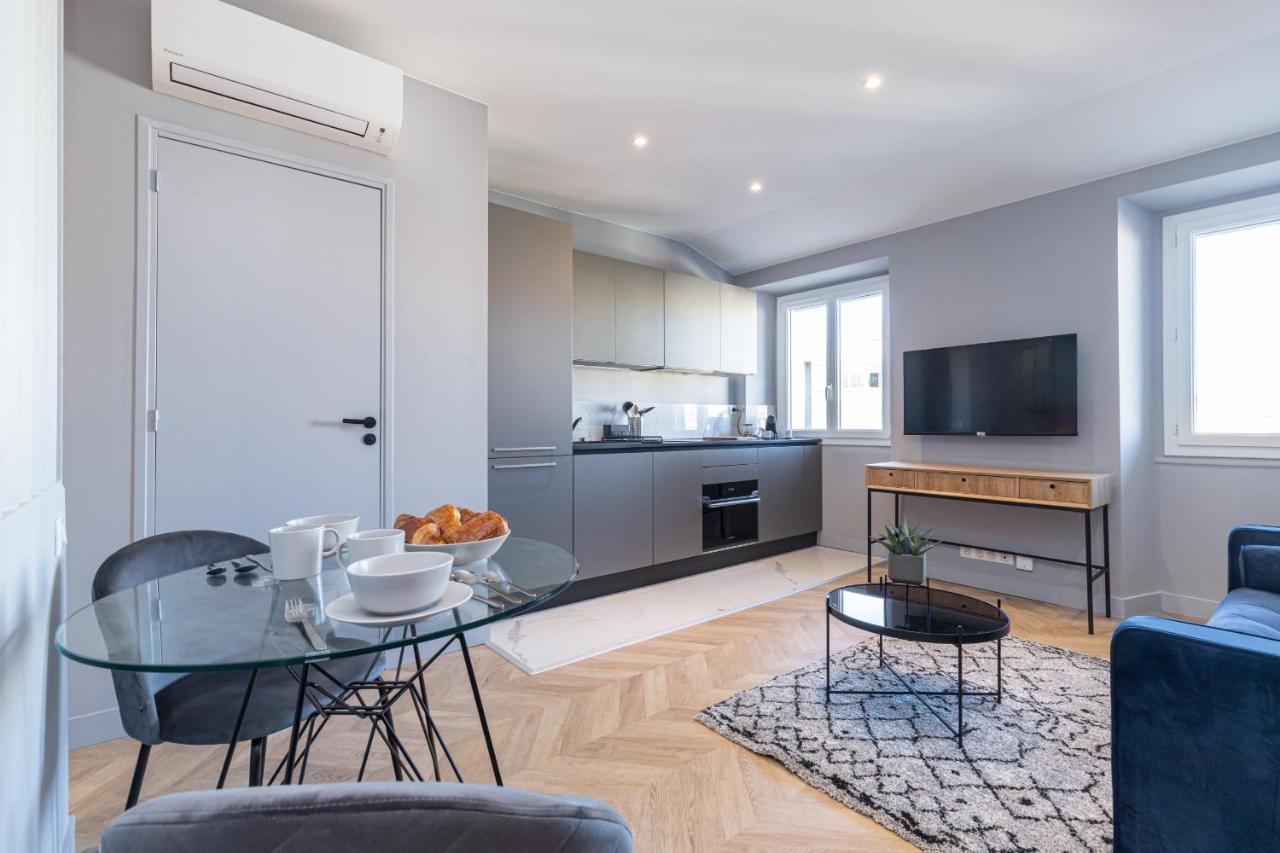 1 Su Ede - Dernier Etage Ascenseur - 1 Min Plage Et Zone Pietonne Nizza Kültér fotó